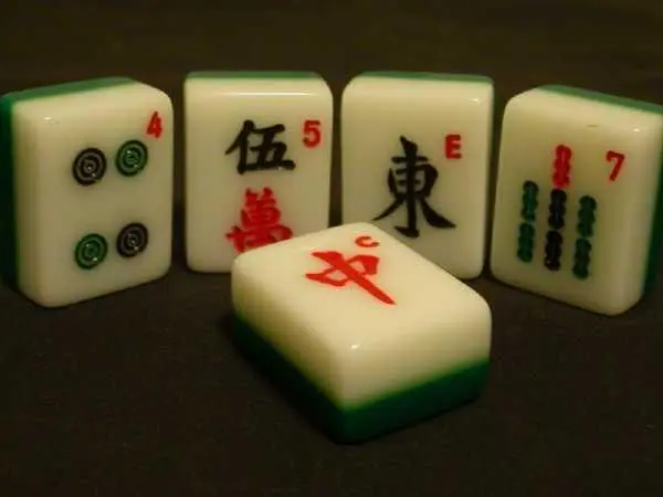 Mahjong box